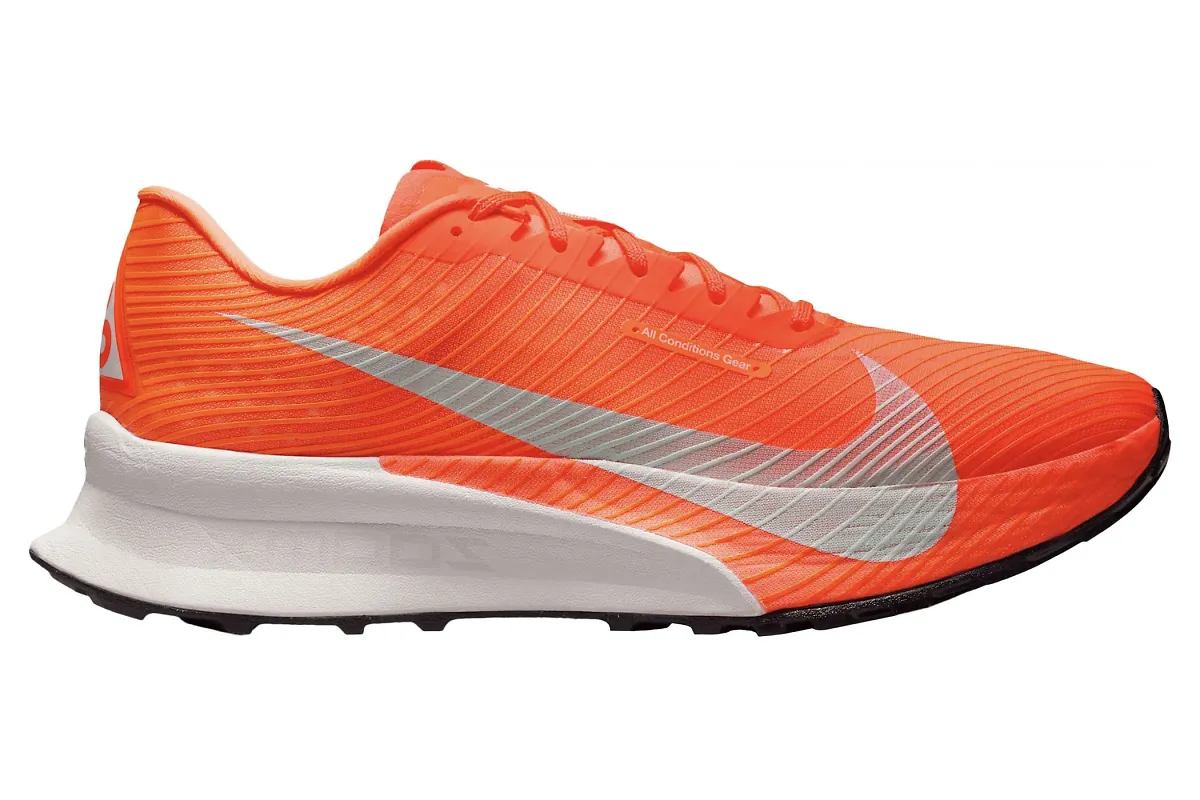 Nike ACG Ultrafly 2